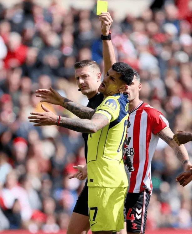 开云登录入口地址-同期后卫最多!自21年8月英超首秀后,罗梅罗总计领到40张牌